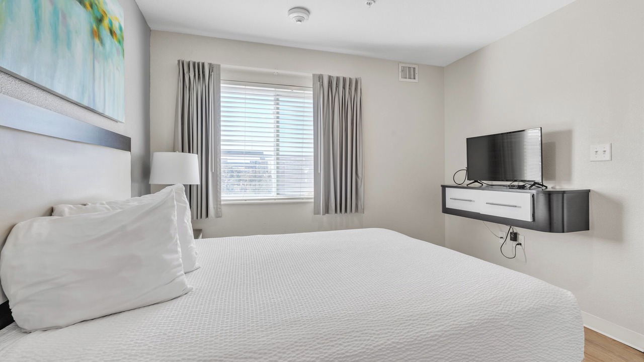 Photo of Bedroom in Far North Central