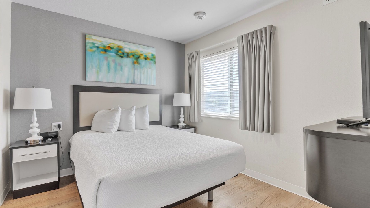 Photo of Bedroom in Far North Central