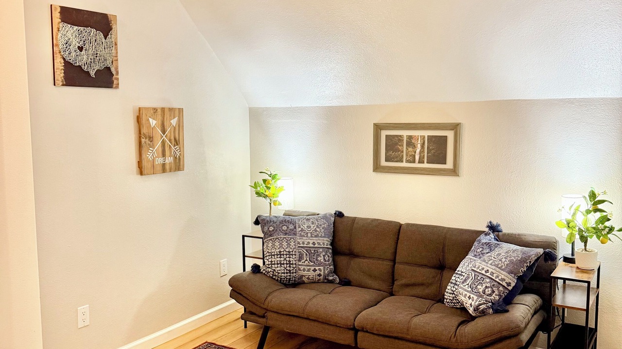 Photo of Livingroom in Central Colorado Springs