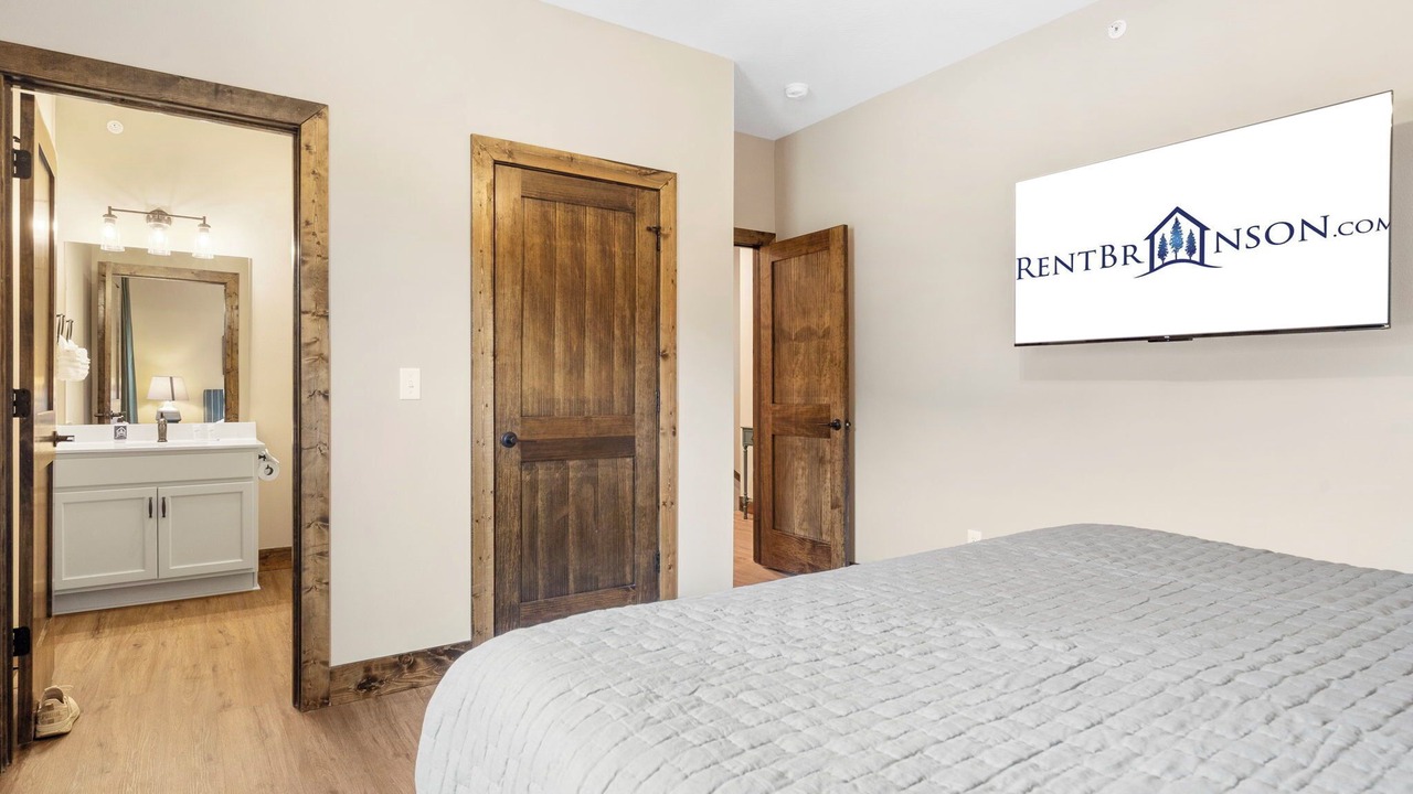 Photo of Bedroom in Hollister