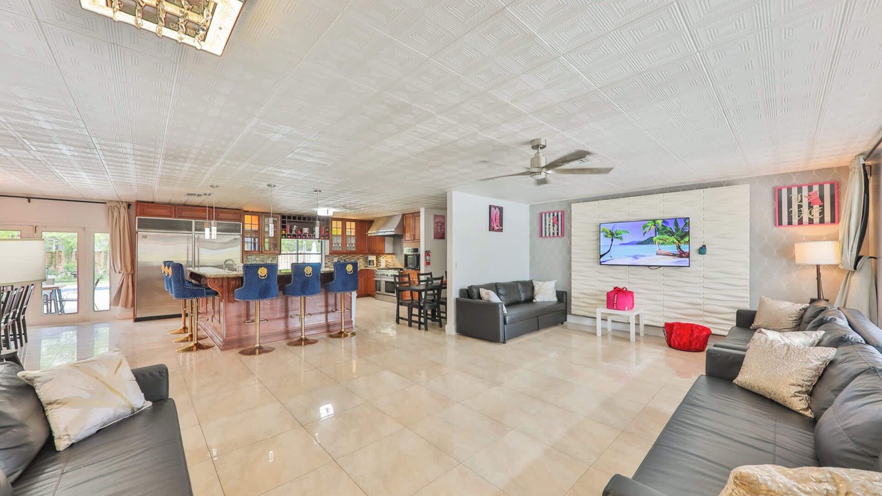 Photo of Livingroom in Hallandale Beach
