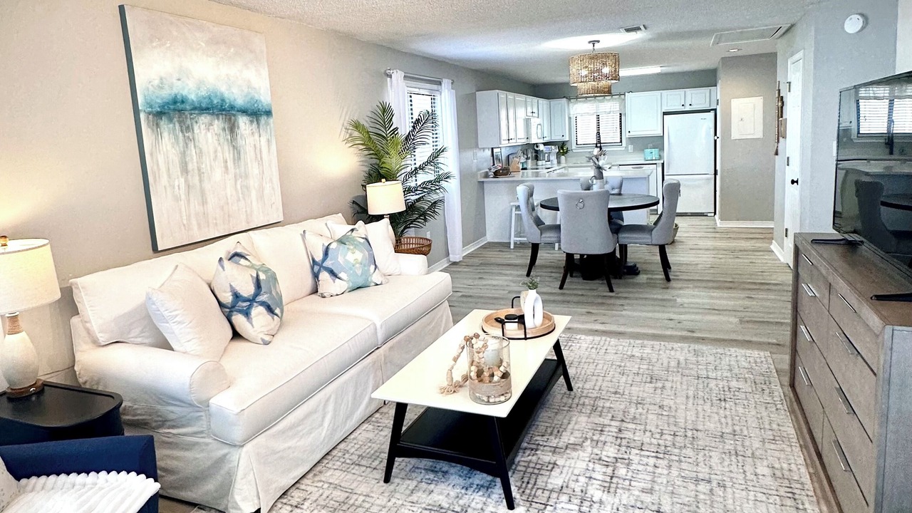 Photo of Livingroom in Navarre Beach