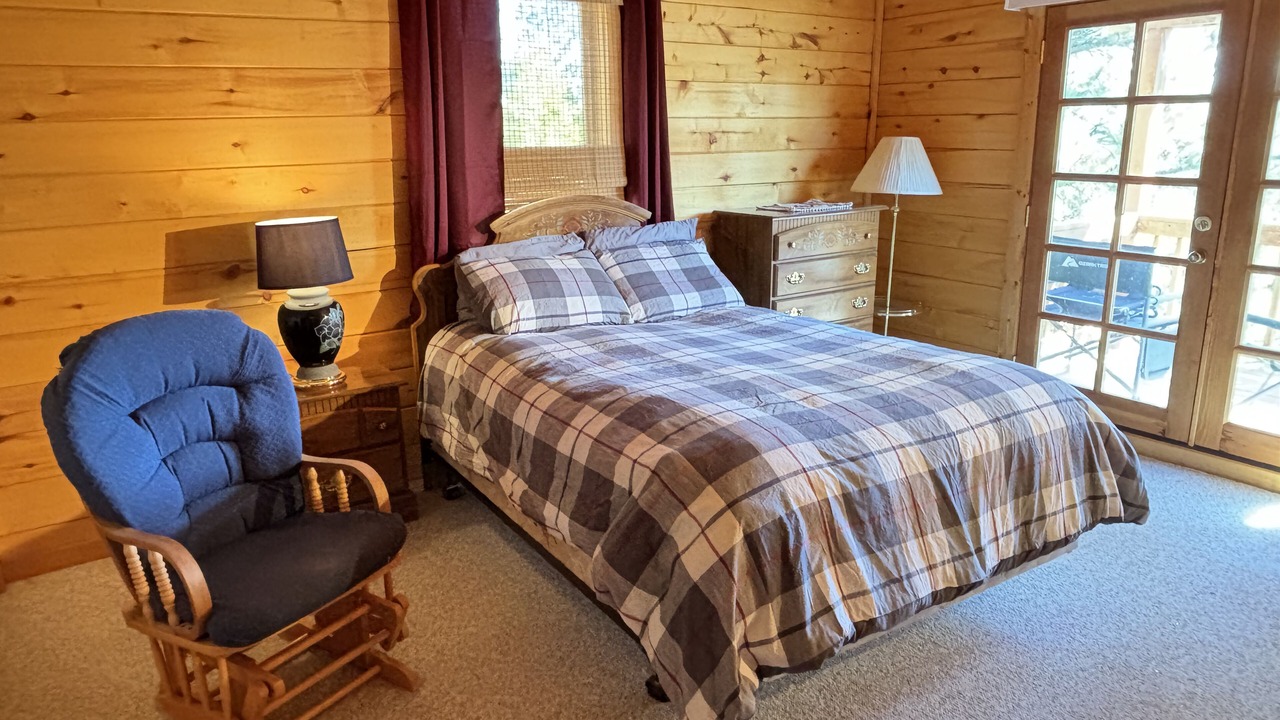 Photo of Bedroom in Lake George