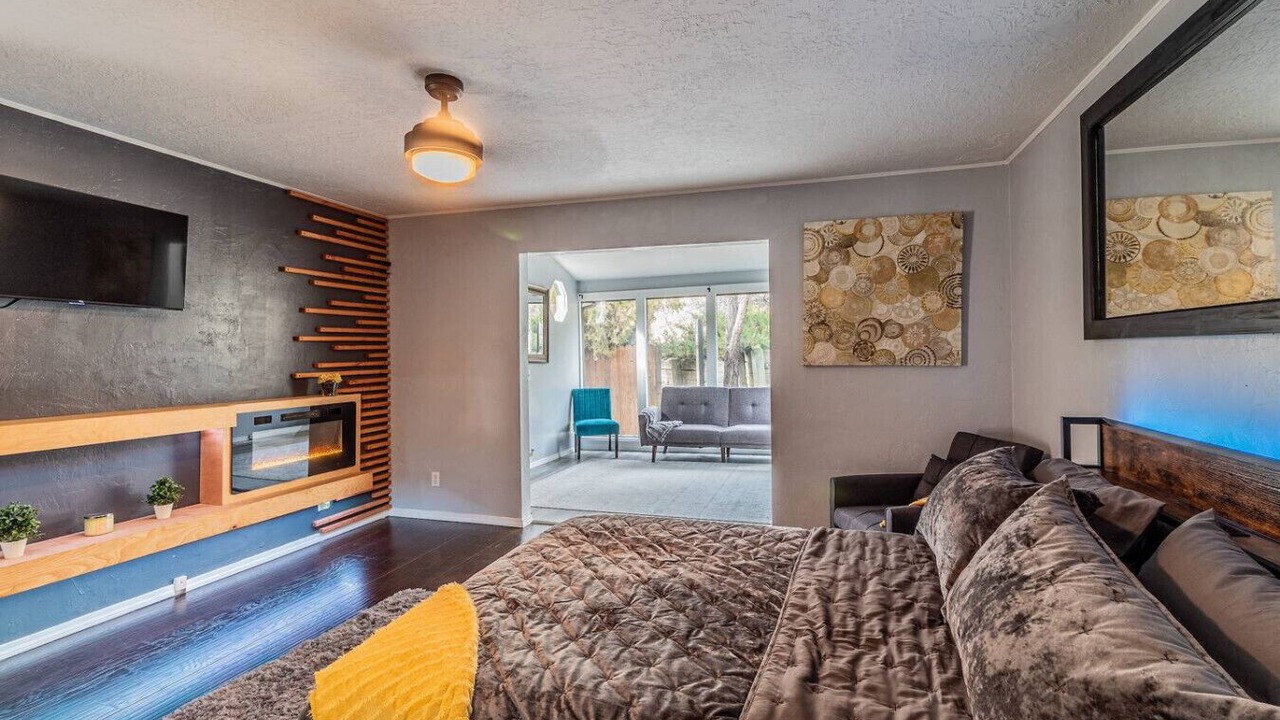 Photo of Livingroom in Farmington