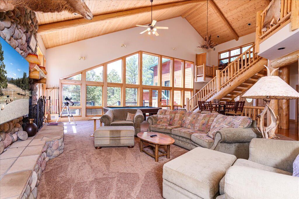 Photo of Livingroom in Lake George