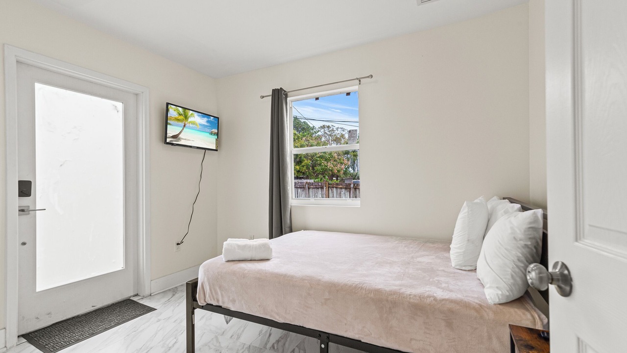 Photo of Bedroom in Pompano Beach