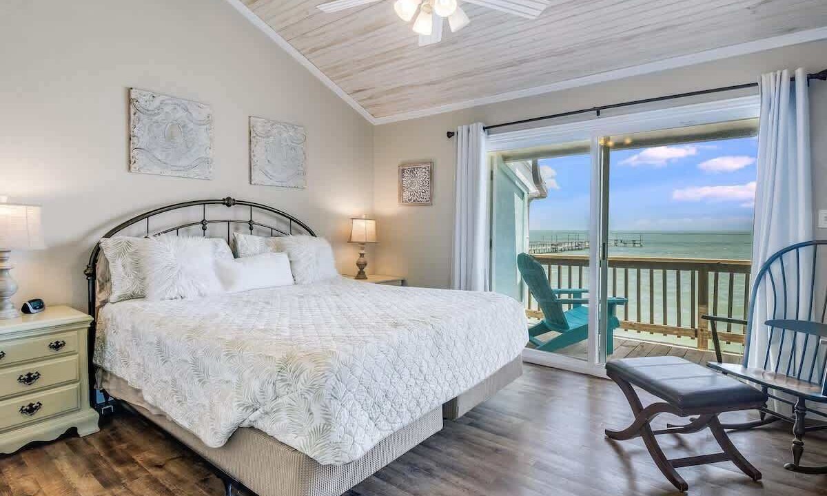 Photo of Bedroom in Rockport