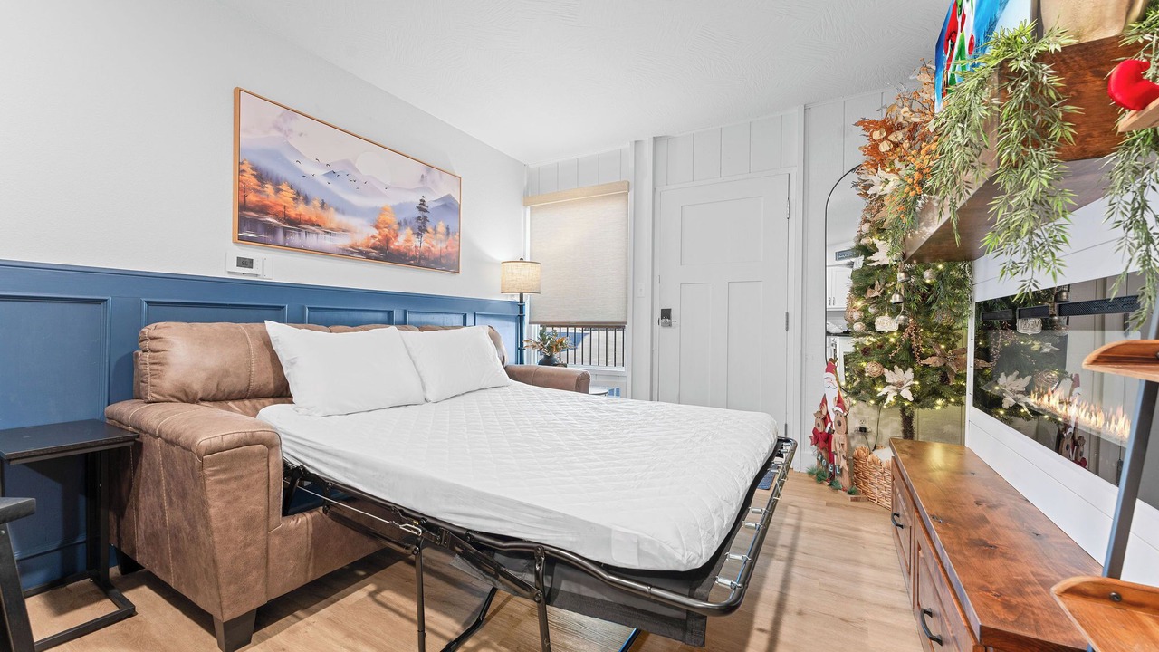 Photo of Bedroom in Downtown Branson