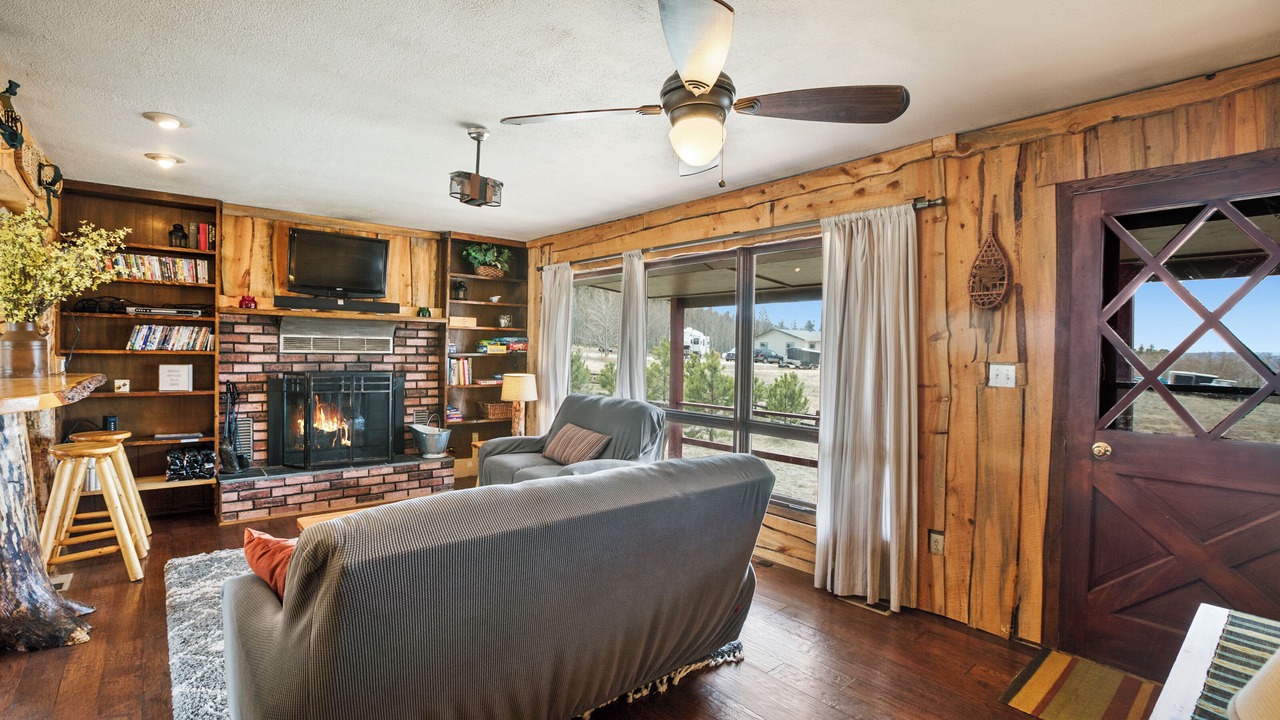 Photo of Livingroom in Tarryall