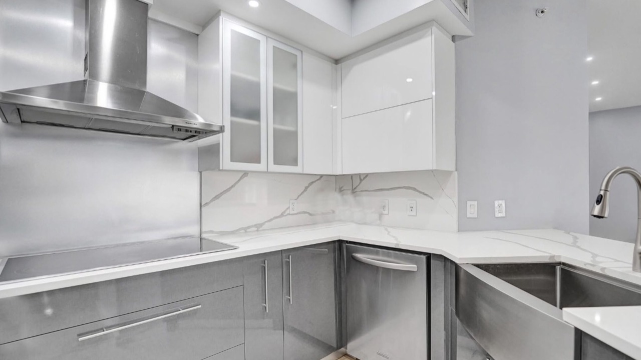 Photo of Kitchen in Lauderdale Beach
