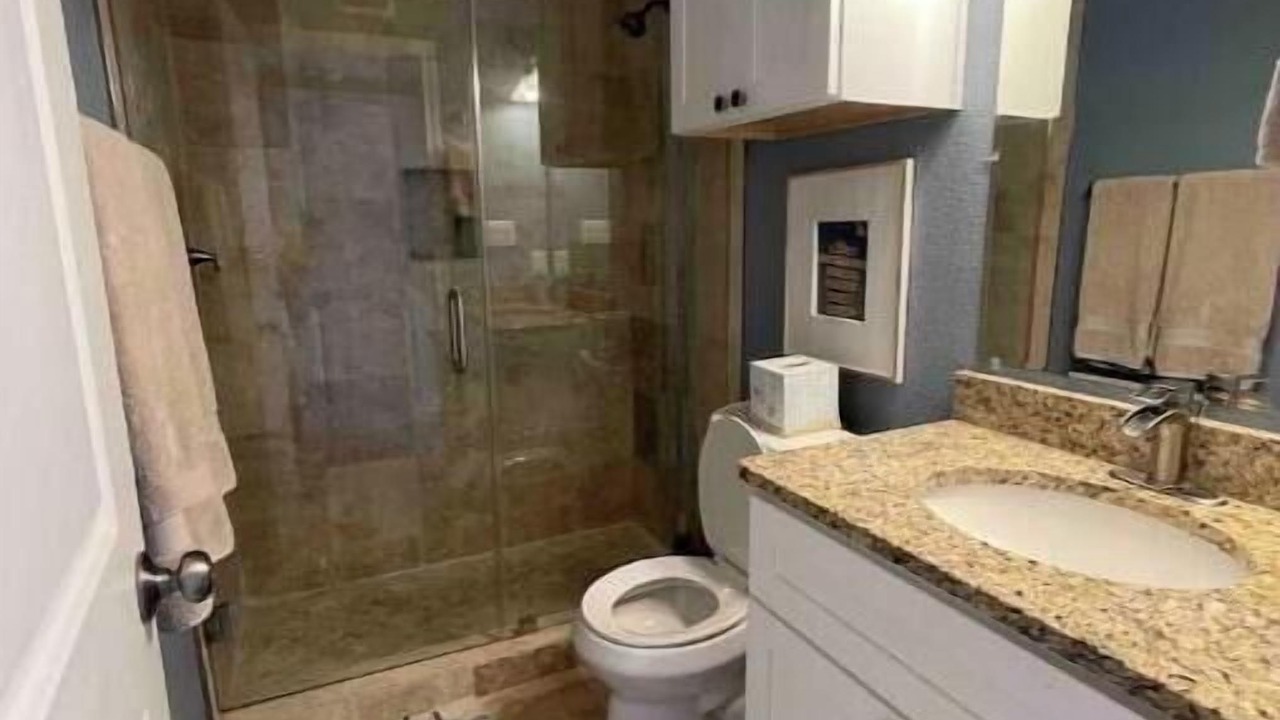 Photo of Bathroom in Key Allegro
