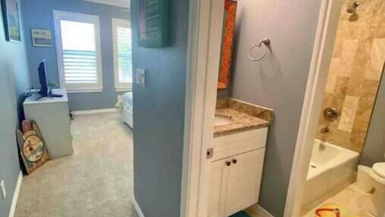 Photo of Bathroom in Key Allegro