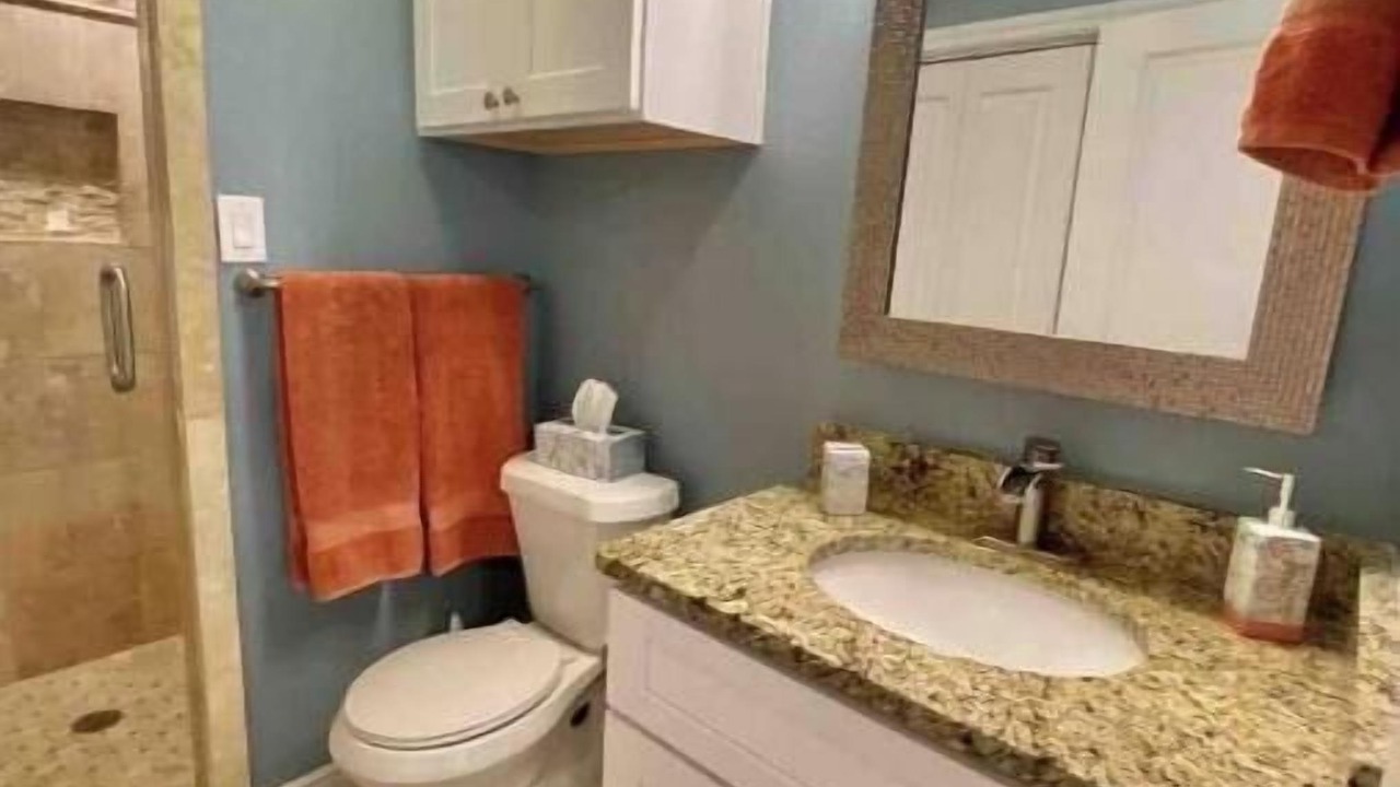 Photo of Bathroom in Key Allegro