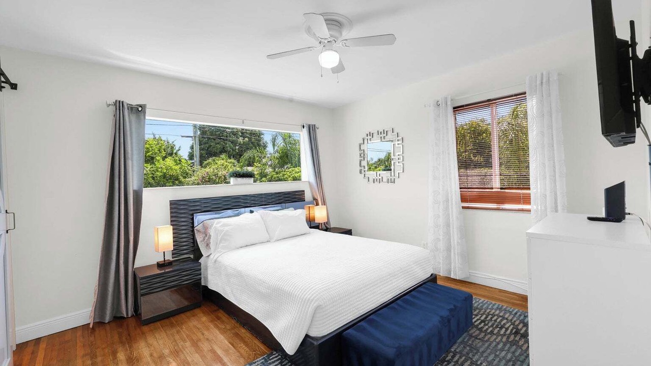 Photo of Bedroom in Deerfield Beach