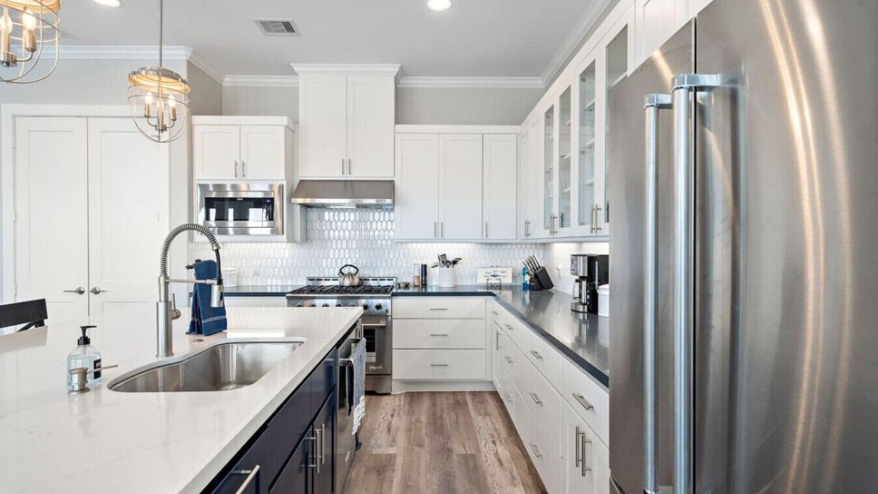Photo of Kitchen in Jamaica Beach