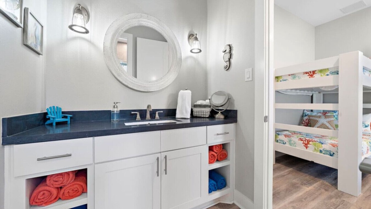 Photo of Bedroom in Jamaica Beach