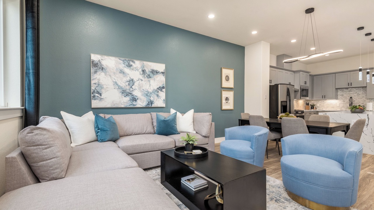 Photo of Livingroom in South Central Houston