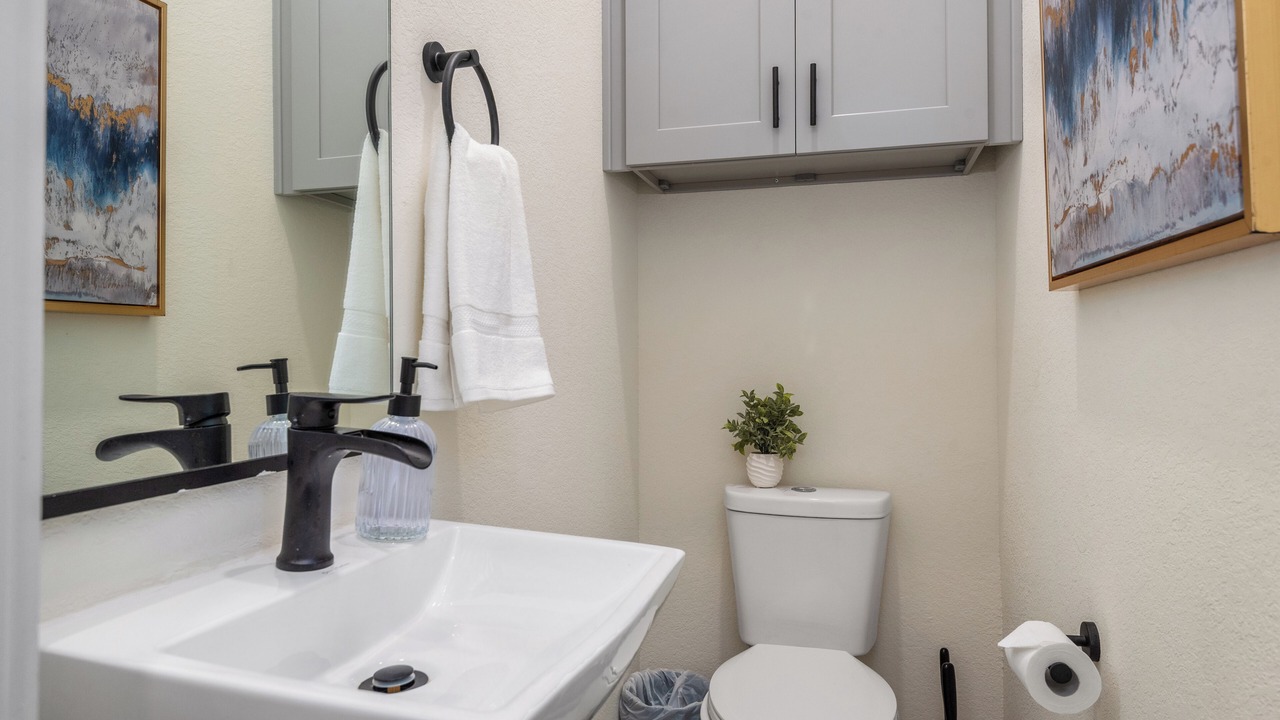 Photo of Bathroom in South Central Houston