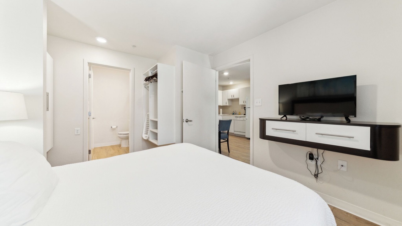 Photo of Bedroom in Far North Central
