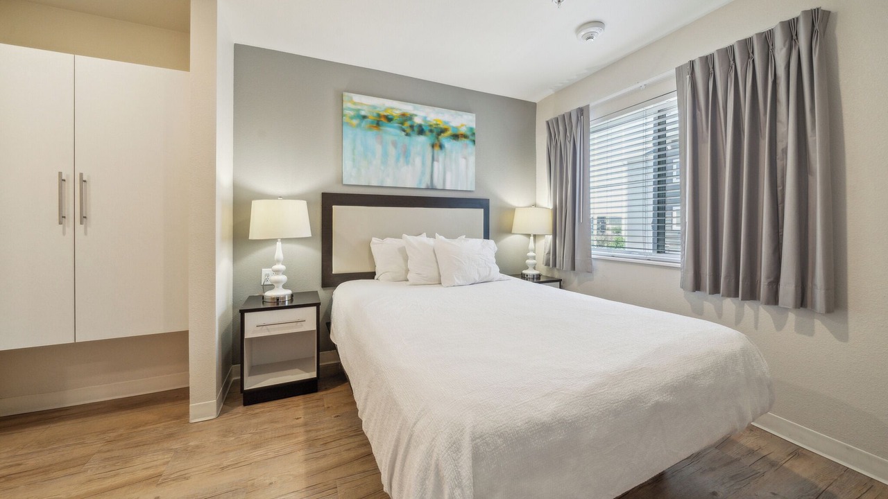 Photo of Bedroom in Far North Central