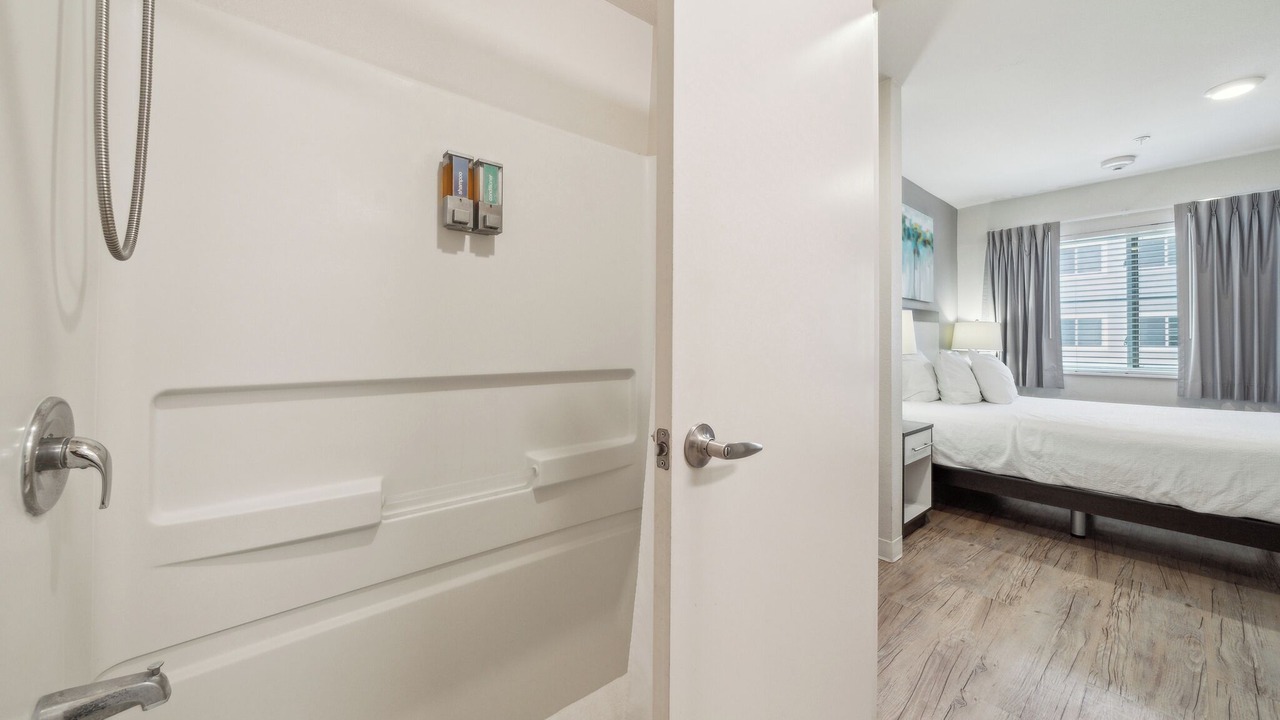 Photo of Bathroom in Far North Central