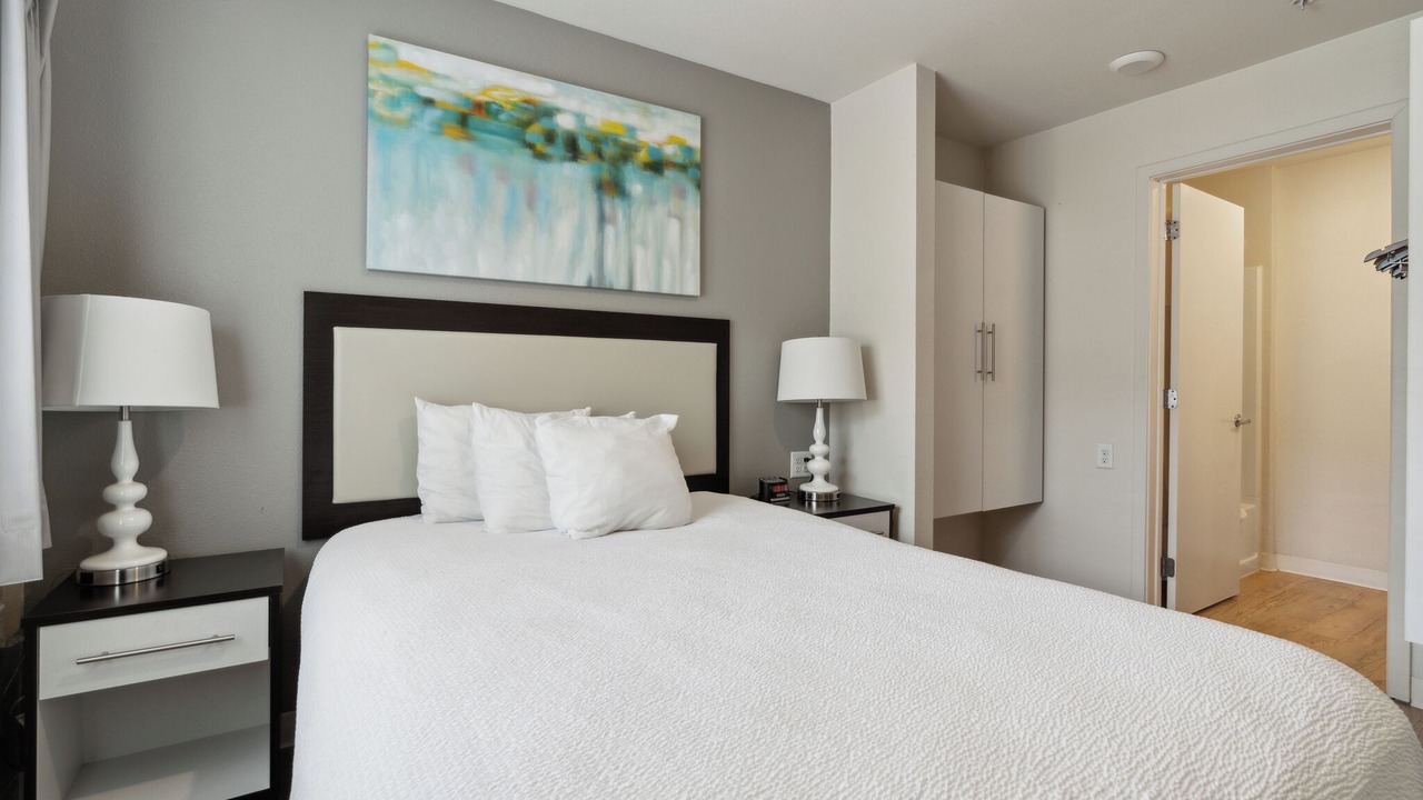 Photo of Bedroom in Far North Central