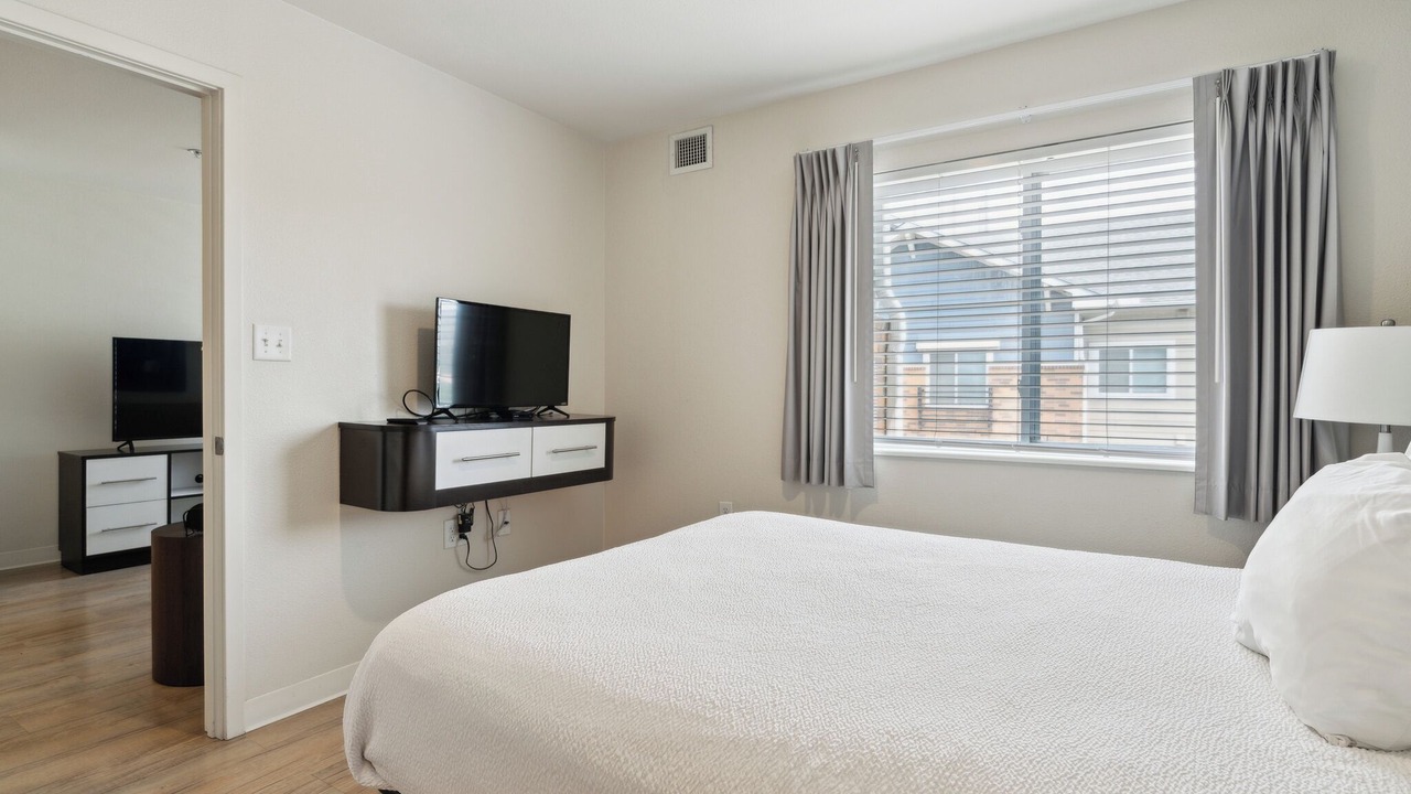 Photo of Bedroom in Far North Central