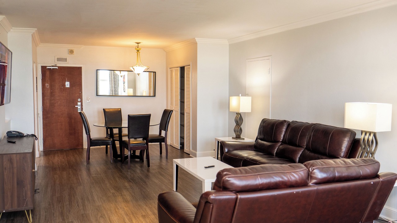 Photo of Livingroom in Galt Mile