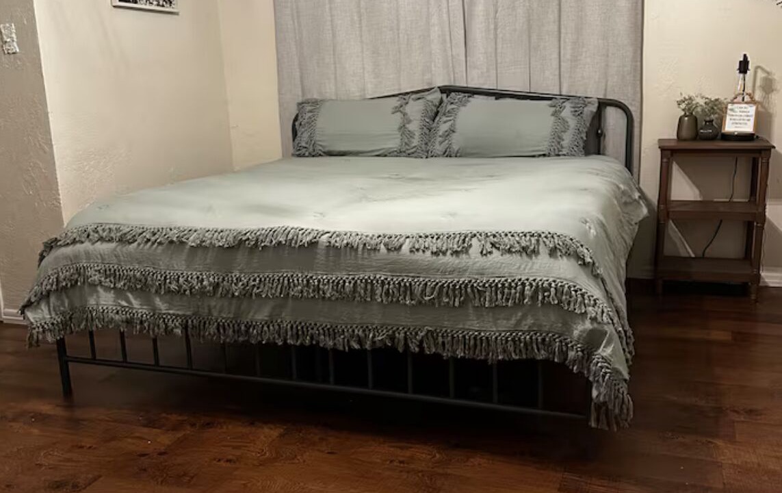 Photo of Bedroom in Troy