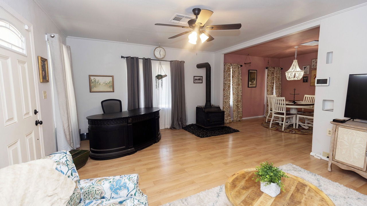 Photo of Livingroom in Mesilla Park