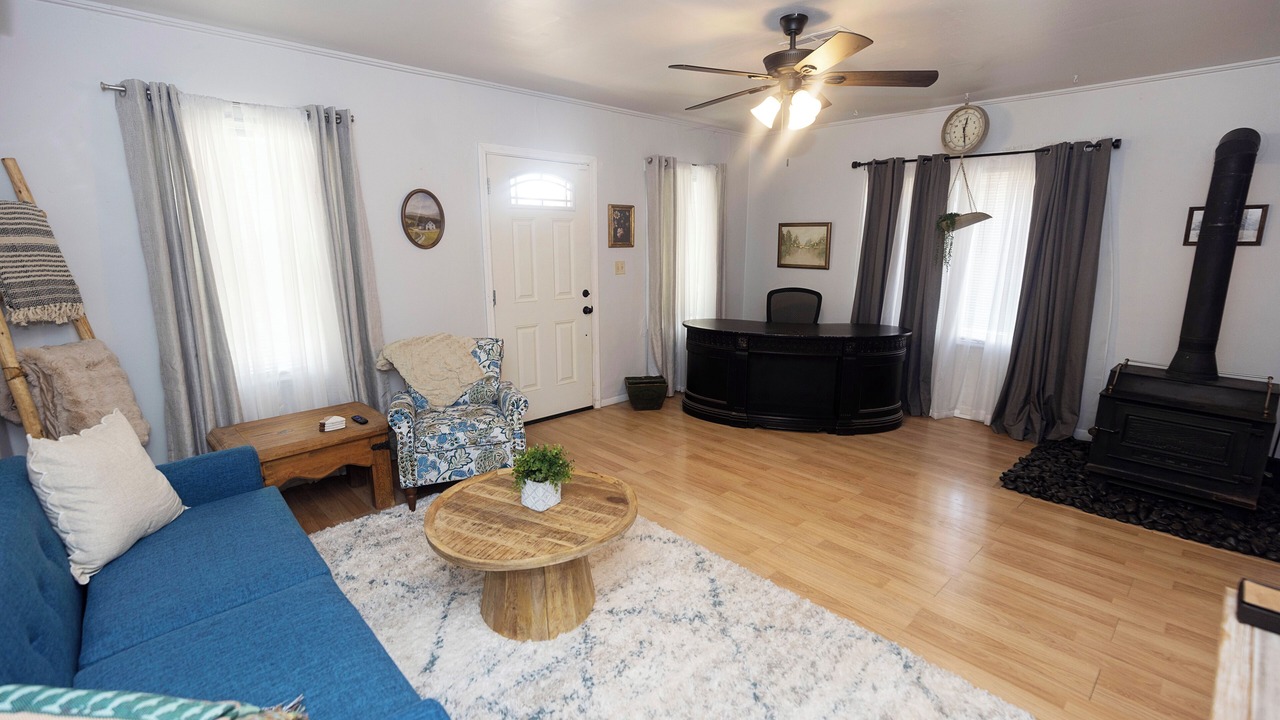 Photo of Livingroom in Mesilla Park