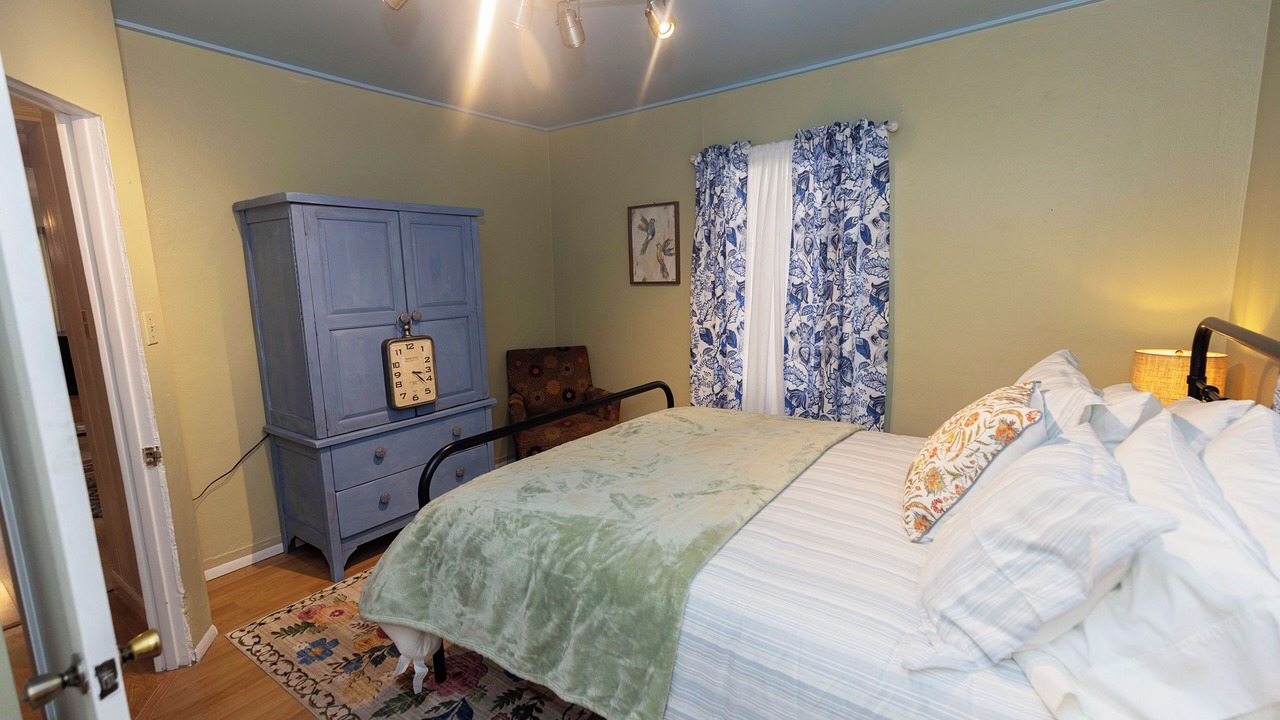 Photo of Bedroom in Mesilla Park