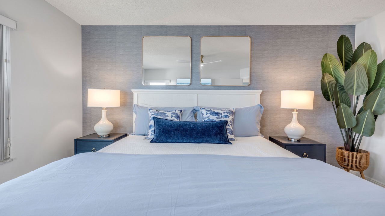 Photo of Bedroom in Seawinds Condo