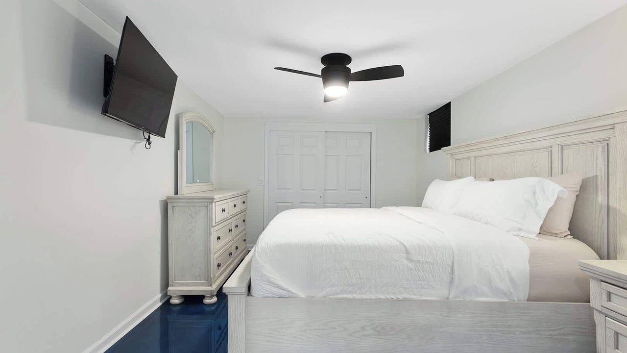 Photo of Bedroom in Overland Park