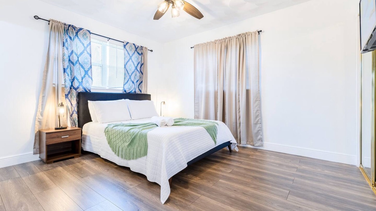 Photo of Bedroom in Pompano Beach