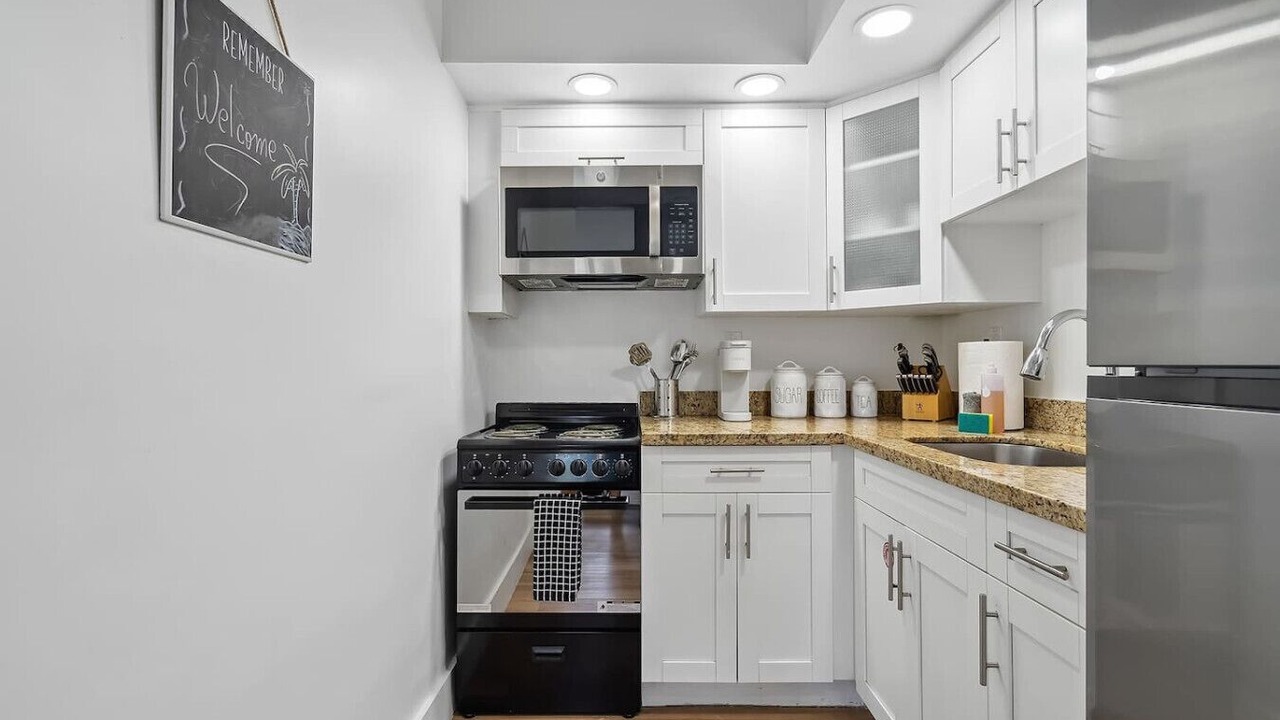 Photo of Kitchen in Hollywood South Central Beach