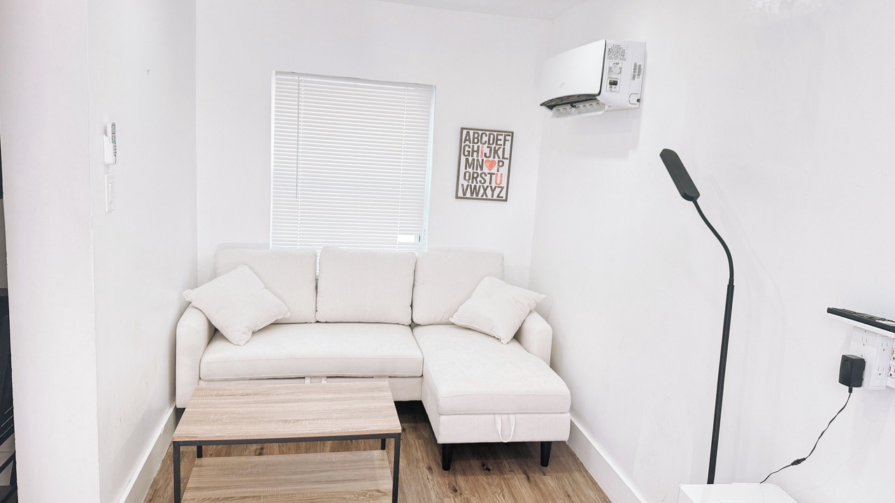 Photo of Livingroom in Edgewood