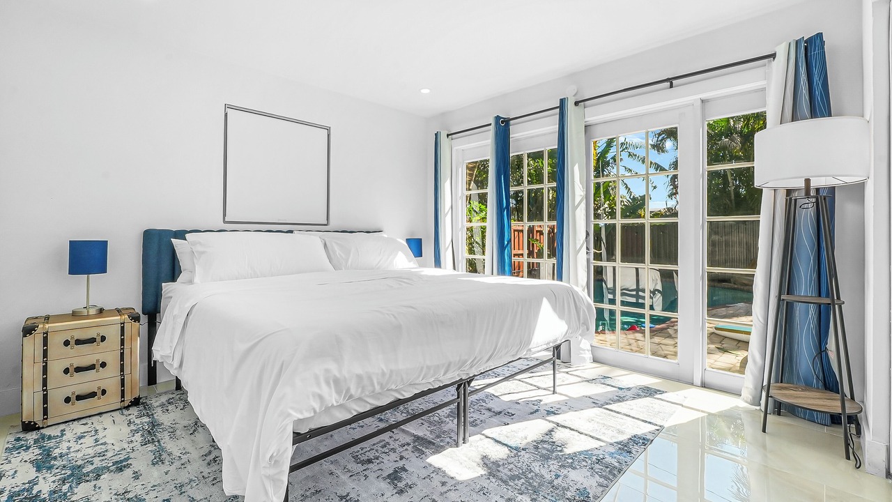 Photo of Bedroom in Riverland Village