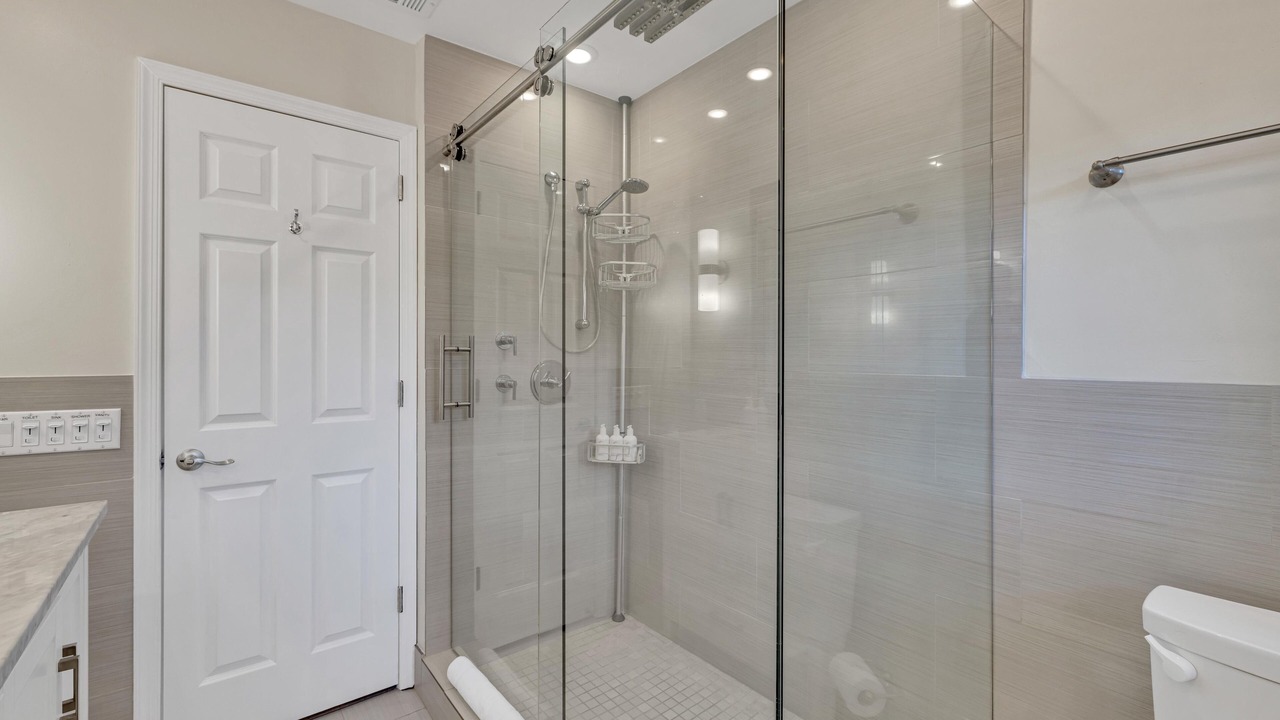 Photo of Bathroom in Birch Park Finger Streets