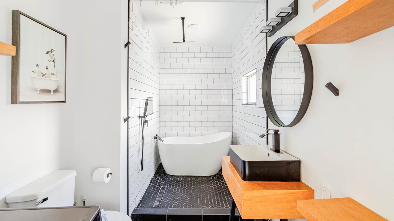 Photo of Bathroom in Galveston