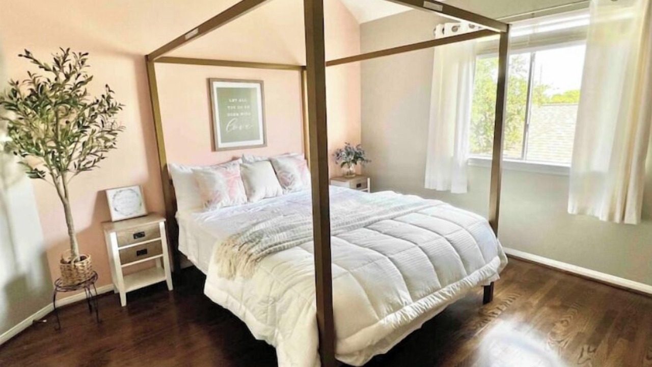 Photo of Bedroom in Waller