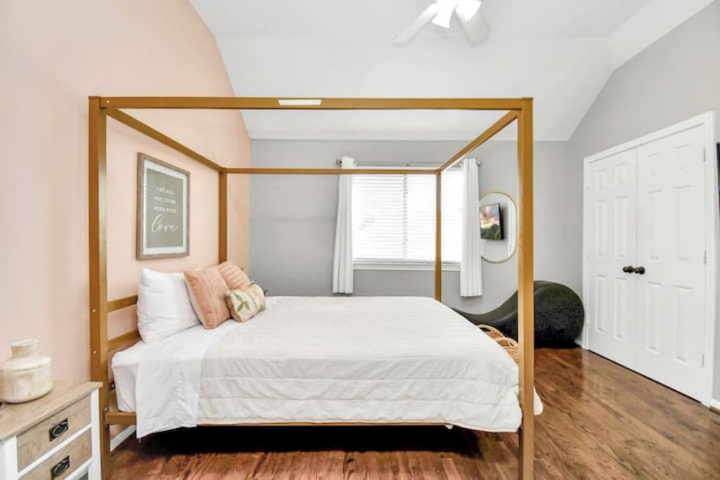 Photo of Bedroom in Waller