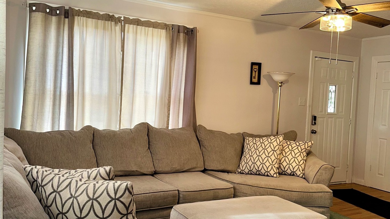 Photo of Livingroom in Little Rock