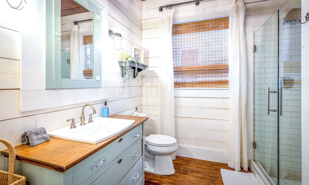 Photo of Bathroom in Galveston