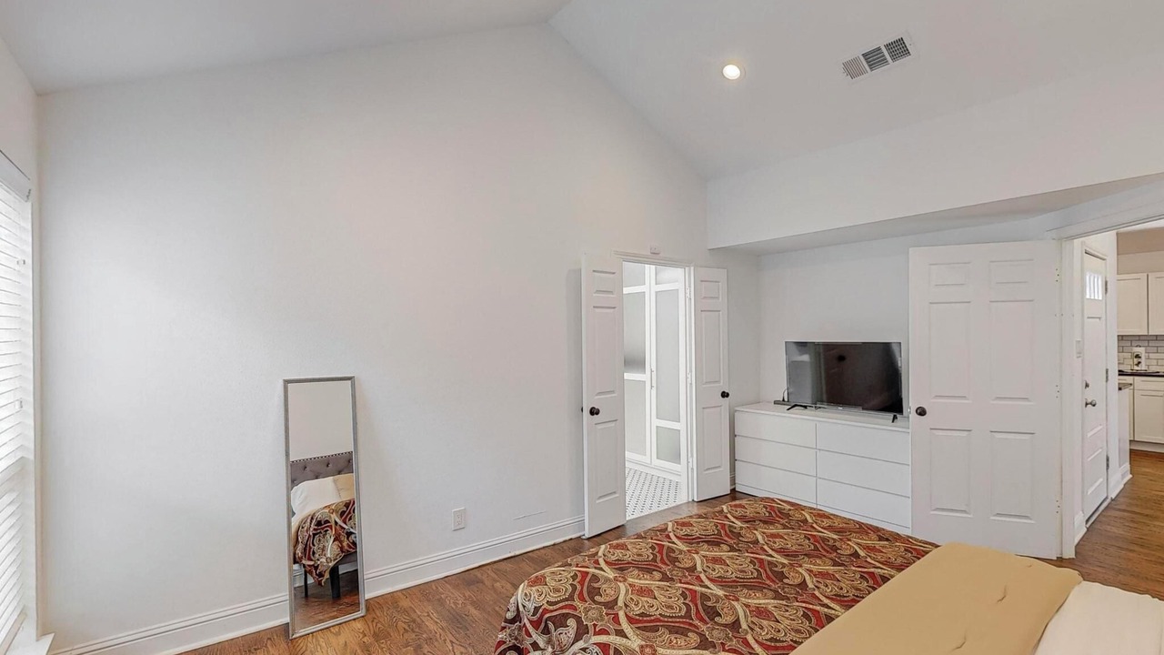 Photo of Bedroom in Irving