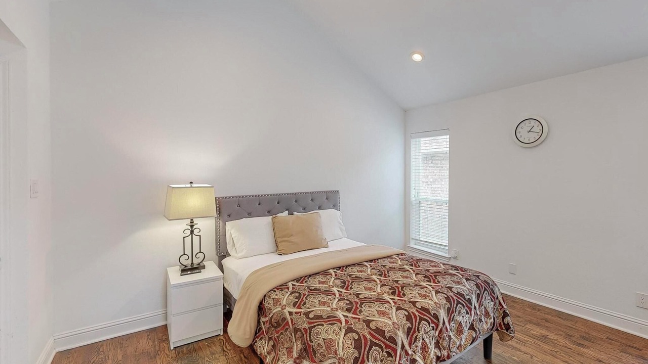 Photo of Bedroom in Irving