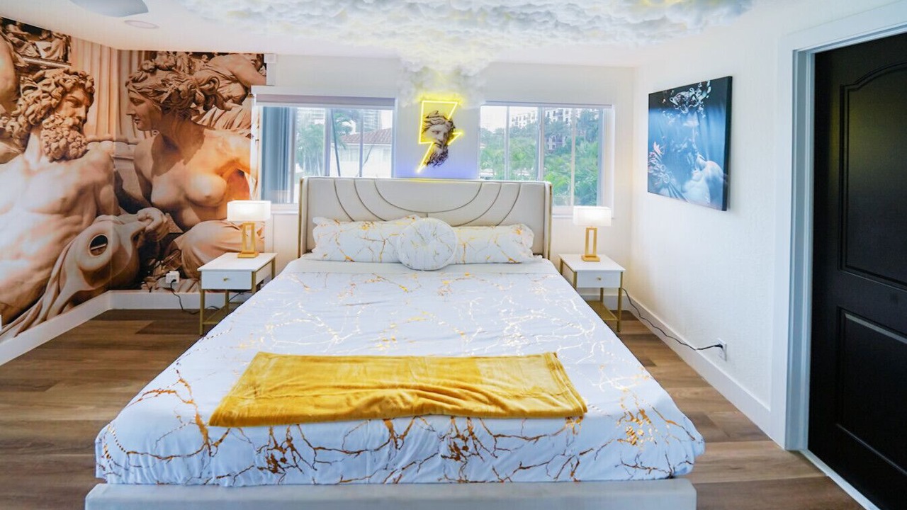 Photo of Bedroom in Lauderdale Beach