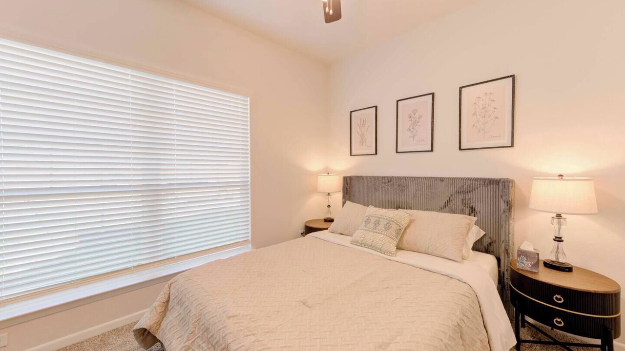 Photo of Bedroom in Troy