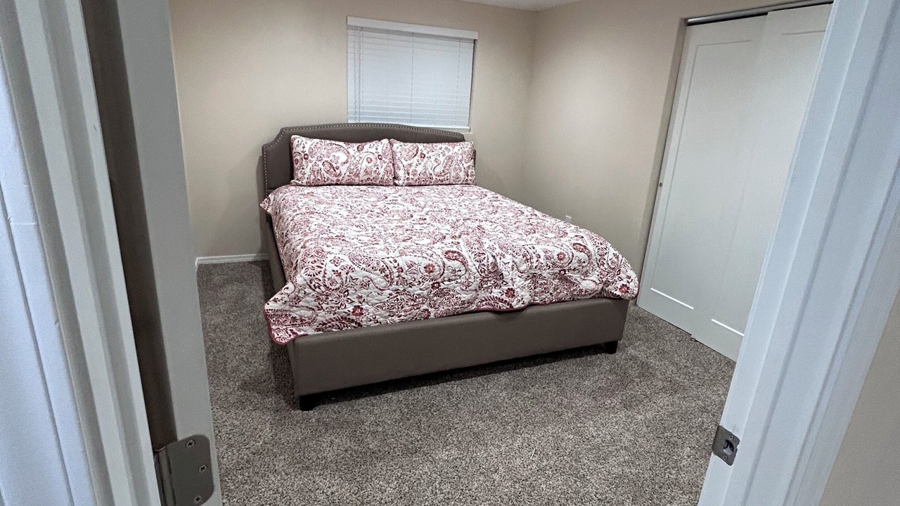 Photo of Bedroom in South Valley