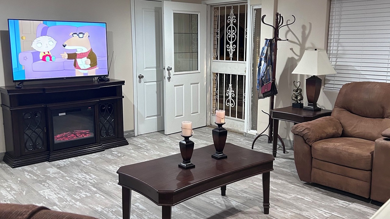 Photo of Livingroom in South Valley